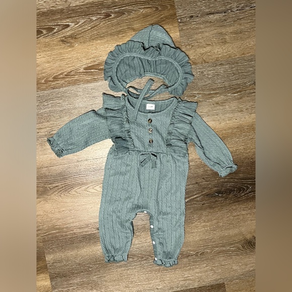 Baby Bodysuit Ruffle Jumpsuit with Hat plus short romper 3 piece set 3-6 months - Picture 6 of 13